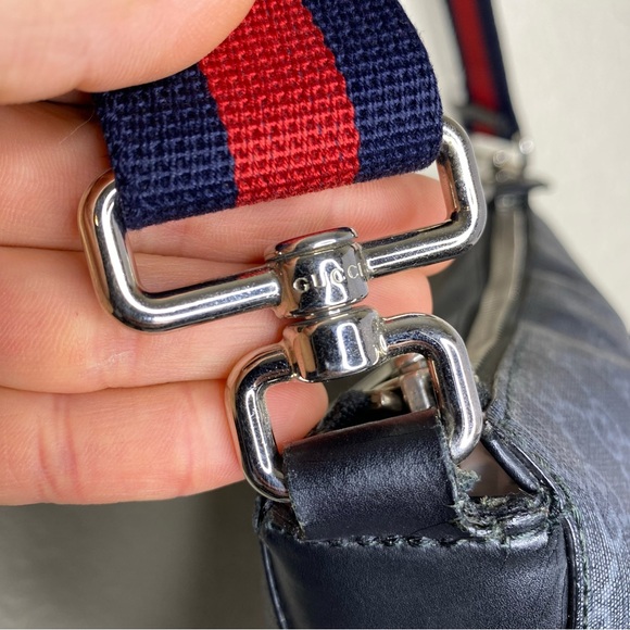 🔥Auth Gucci Supreme Shoulder Crossbody Bag GG PVC Leather - Picture 9 of 16